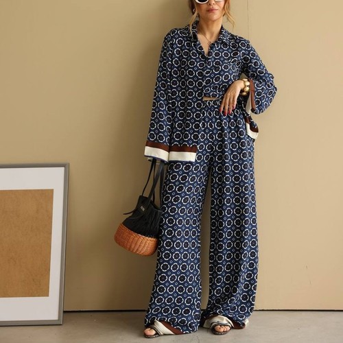 Joelle Suit