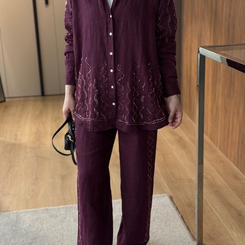 Crystal Bordo Suit