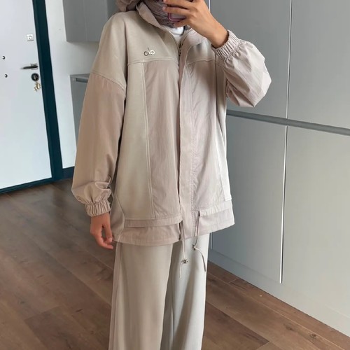 Alo Beige Set