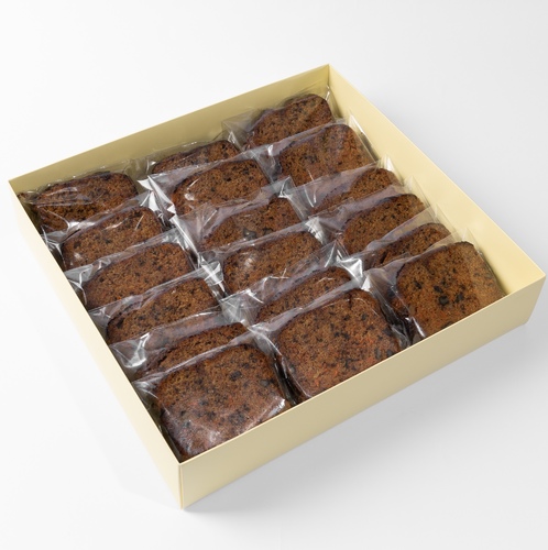 Carrot Cake (18SLICE) - 18 SLICE CAKE FRESHLY CUT