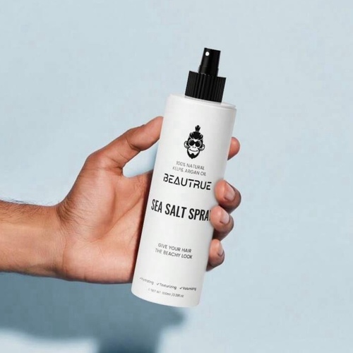 Color Wax - Sea salt hair spray - Sea salt spray gives hair an effective and lively look, which results in its beauty and gives it natural volume without the need for heavy products. It gives freedom and fluidity to the hair, which creates a styling design to make the hair look healthier and shinier.