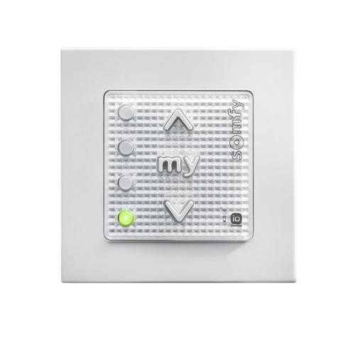 Smoove RTS - Single channel key (tone)Compatible with all Somfy RTS enginesIt is suitable for control (with shutters - curtains - awnings) as a group or as a singleAvailable in white