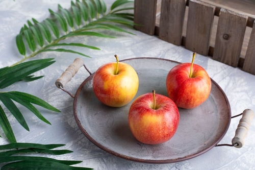 Italian - French - Chilean sugar apples, according to availability (weight 1 kg)