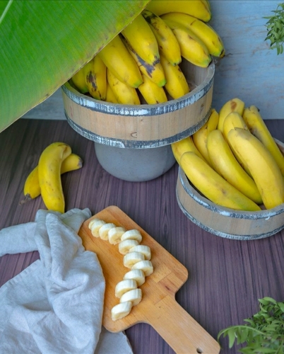 Indian bananas 1 carton (weight 3 kg)