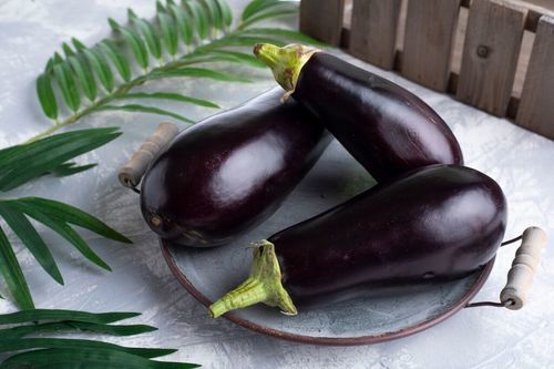 Kuwaiti - Saudi eggplant (weight 1 kg)