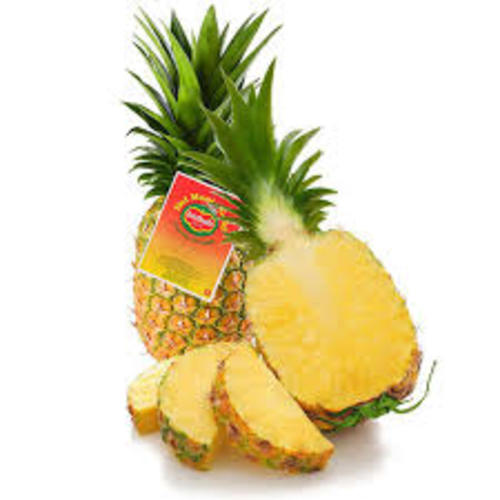 American royal pineapple 1 piece, weight 2 kg to 2.25 kg