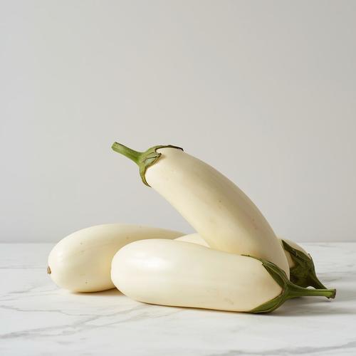 White eggplant for stuffing (Weight: 1 kg)