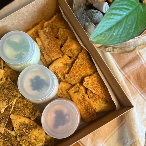 كراكر مع اجبان