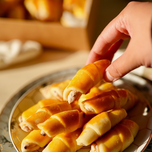 mini croissant cheese50 piece