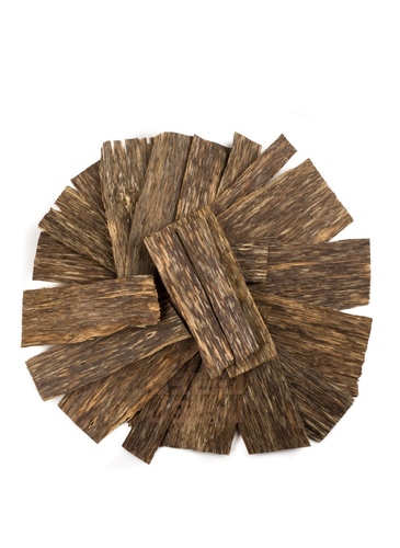 Mountain Vietnamese agarwood chips